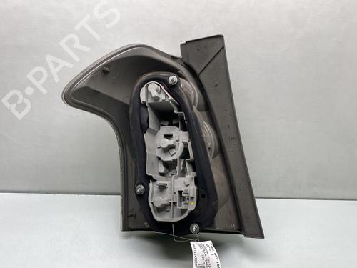Used Right taillight Right taillight TOYOTA COROLLA Verso (ZER_, ZZE12_, R1_) 2.2 D-4D (AUR10_, AUR10R) (136 hp) 30132394 30132394