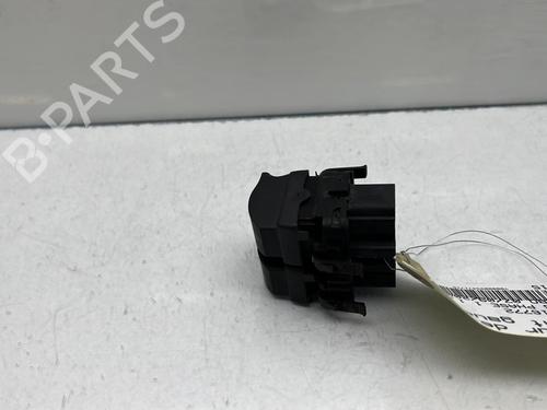 Used Left front window switch RENAULT CLIO II (BB_, CB_) 1.5 dCi (B/CB3M) (64 hp) 20185316