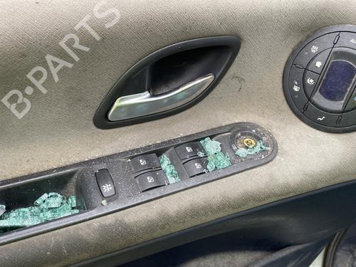 Left headlight RENAULT ESPACE IV (JK0/1_) 1.9 dCi (JK0U) | BP25261510C28  - Image 19