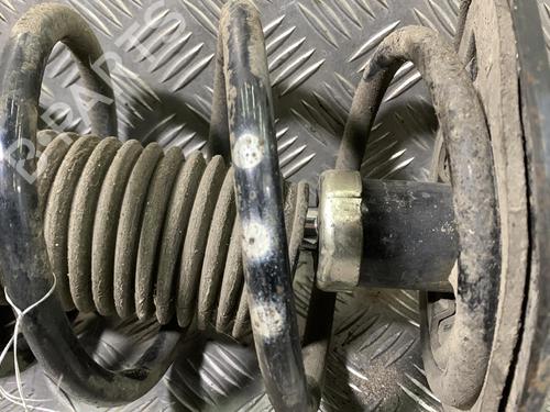 Used Right front shock absorber Right front shock absorber TOYOTA VERSO (_R2_) 1.6 D4-D (WAR20_) (112 hp) 19975490 19975490