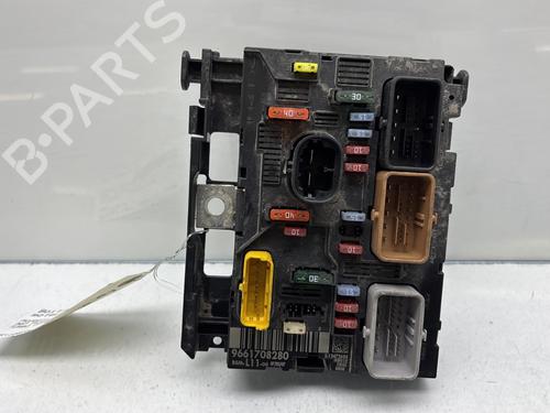Zekeringkast PEUGEOT 307 (3A/C) 1.6 HDi (90 hp) 29841401