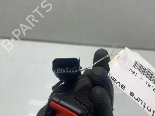 BP19990205I32 main image