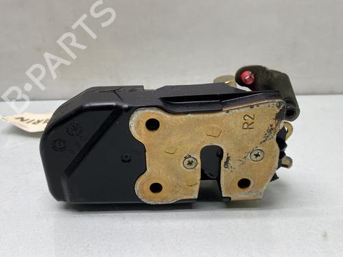 Used Front right lock CHRYSLER VOYAGER IV (RG, RS) 2.5 CRD (141 hp) 30490229