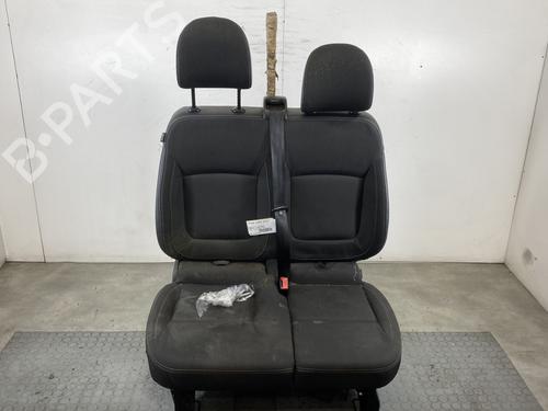 Used Right front seat RENAULT TRAFIC III Bus (JG_) 1.6 dCi 125 (JGMH) (125 hp) 31905944