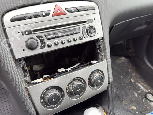 Front right quarter glass PEUGEOT 308 I (4A_, 4C_) 1.6 HDi | BP29842103C112