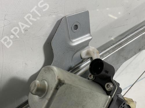 front-right-window-mechanism-dacia-sandero-8200733828-2008-20020469 main image