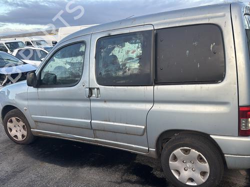 Right front door CITROËN BERLINGO / BERLINGO FIRST MPV (MF_, GJK_, GFK_) 1.4 i (MFKFX, MFKFW, GJKFWB, GJKFWC, GFKFWC) | BP30323277C3 