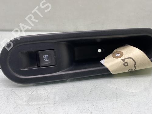 Used Right front window switch RENAULT TWINGO III (BCM_, BCA_) 1.0 SCe 75 (73 hp) 31641222