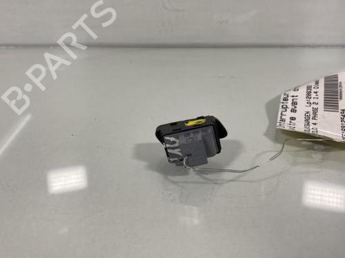 Used Right front window switch Right front window switch VW POLO IV (9N_, 9A_) 1.4 TDI (80 hp) 20022775 20022775