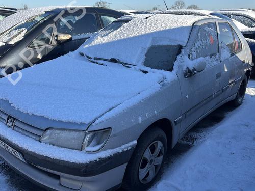 Used Parts PEUGEOT 306 Hatchback (7A, 7C, N3, N5) 1.4 (75 hp) 4416707