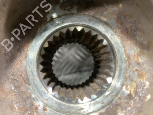 Used Right front steering knuckle Right front steering knuckle RENAULT MEGANE IV Hatchback (B9A/M/N_) 1.6 dCi 130 (B9A4) (130 hp) 32854228 32854228