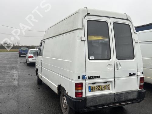 Brugte RENAULT TRAFIC Van (T_, P_, V_) 2.1 D 4406071