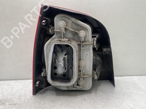 Used Right taillight Right taillight 32854179 32854179