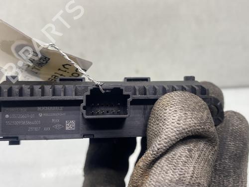 Switch RENAULT CLIO V (B7_) 1.6 E-TECH 140 (B7MU) | BP31331980I30