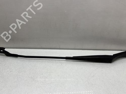 vindspejlsviskerarm-ford-puma-j2k-cf7-2019-33204310 main image