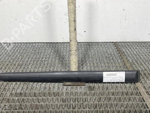 Used Door moulding trim PEUGEOT 206 Hatchback (2A/C) 1.1 i (60 hp) 27633042