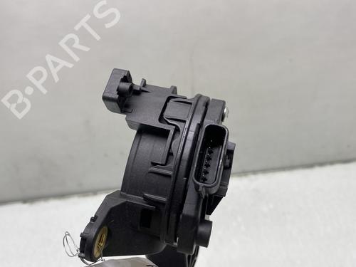 pedal-renault-clio-v-b7_-2019-25813812 main image