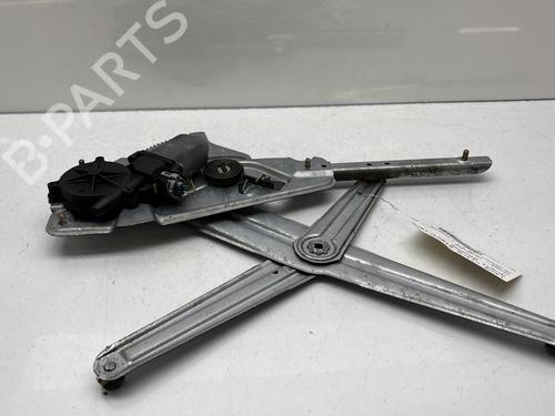 Lève-vitre avant gauche RENAULT TWINGO I (C06_) 1.2 (C066, C068) (58 hp) 30676887