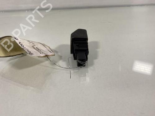 Used Warning switch Warning switch NISSAN MICRA III (K12) 1.5 dCi (86 hp) 20018516 20018516