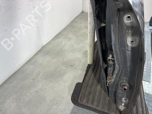 Used Left front door Left front door 38915070 38915070