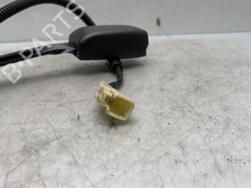 Used Seat buckle TOYOTA YARIS (_P9_) 1.3 VVT-i (SCP90_, SCP90R) (87 hp) 19956856