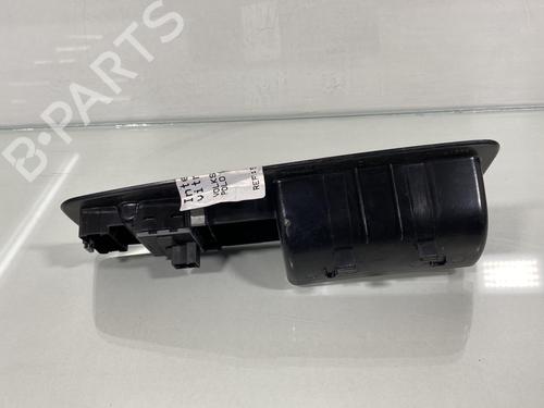 Used Left front window switch Left front window switch VW POLO IV (9N_, 9A_) 1.4 TDI (70 hp) 20026544 20026544