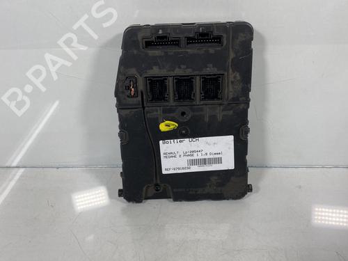Used Fuse box RENAULT MEGANE II Saloon (LM0/1_) [2003-2025]  20008209
