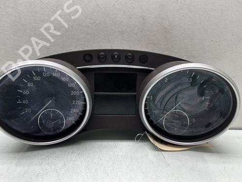Used Instrument cluster MERCEDES-BENZ M-CLASS (W164) ML 320 CDI 4-matic (164.122) (224 hp) 29735427