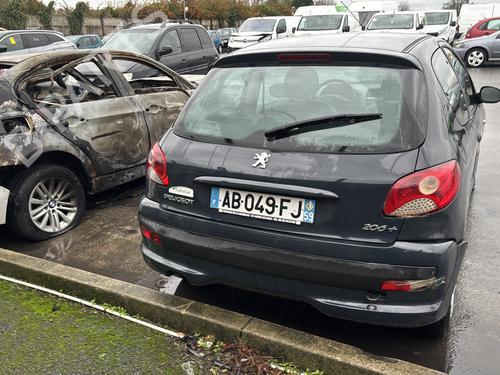 Used Parts PEUGEOT 206+ (2L_, 2M_) 1.1 4657915