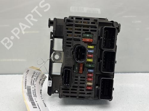 Used Fuse box CITROËN C4 Coupe (LA_) 1.6 16V (109 hp) 30297181