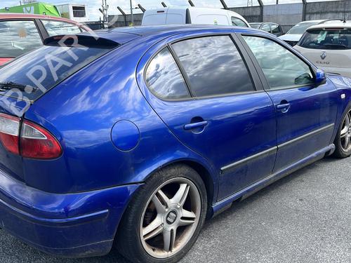 Right front fog light SEAT LEON (1M1) 1.9 TDI | BP19956504C31 