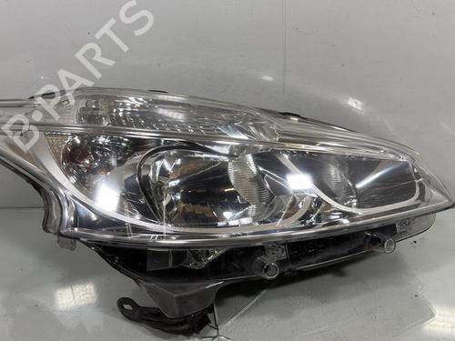 Højre forlygte PEUGEOT 208 I (CA_, CC_) 1.2 VTI 82 (82 hp) 29706894