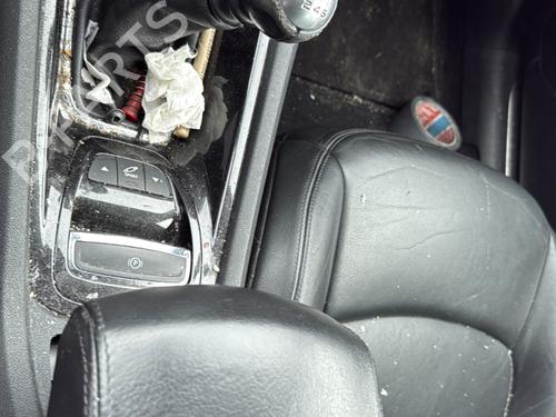 Fuse box CITROËN C5 III Break (RW_) 2.0 HDi | BP34449795E1 - Image 20