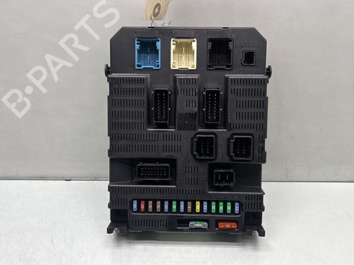 Used Fuse box PEUGEOT 807 (EB_) 2.0 HDi (107 hp) 31205870