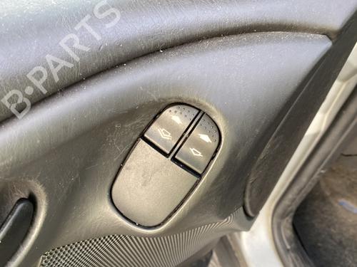 Højre forlygte FORD FOCUS I (DAW, DBW) 1.8 Turbo DI / TDDi | BP27318130C29 