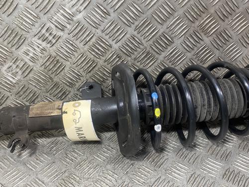 Used Left front shock absorber PEUGEOT 2008 I (CU_) 1.2 VTi (82 hp) 31049018