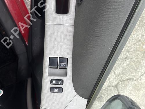 Seat buckle TOYOTA YARIS (_P9_) 1.0 VVT-i (KSP90_, KSP90R) | BP30878604I32 