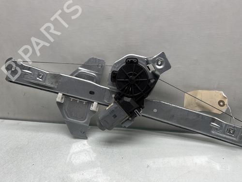 Front right window mechanism CITROËN C3 II (SC_) 1.2 VTi 82 | BP32037601C23