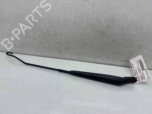 Used Front windshield wiper arm Front windshield wiper arm 36792710 36792710