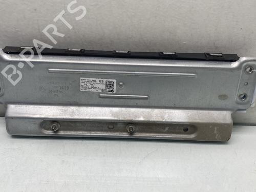 Knekollisjonspute VW GOLF VI (5K1) 1.6 TDI (105 hp) 27746577