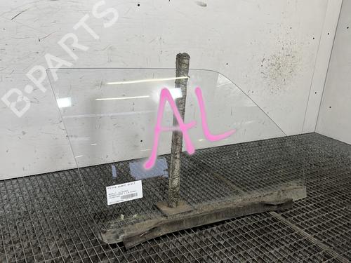 Used Front right door window Front right door window 30866978 30866978