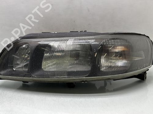 Venstre forlygte VOLVO S60 I (384) 2.4 D (130 hp) 31880905