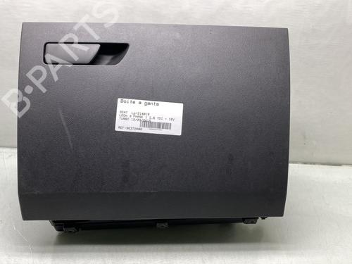 Used Glove box Glove box SEAT LEON (5F1) 1.6 TDI (110 hp) 22330359 22330359