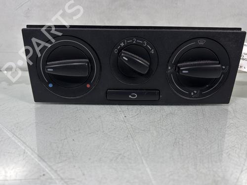 AC Styreenhet / Manøvreringsenhet VW POLO (6N2) 1.4 TDI (75 hp) 30887664