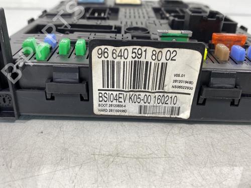 Used Fuse box PEUGEOT 308 I (4A_, 4C_) 1.6 HDi (90 hp) 19993804