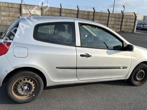 Left taillight RENAULT CLIO III (BR0/1, CR0/1) 1.5 dCi (BR17, CR17) | BP30887940C34 