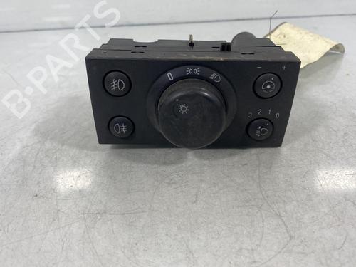 Used Headlight switch OPEL MERIVA A MPV (X03) 1.6 (E75) (105 hp) 20018606