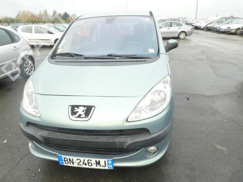 Right headlight PEUGEOT 1007 (KM_) 1.4 HDi | BP31646851C29 - Image 10