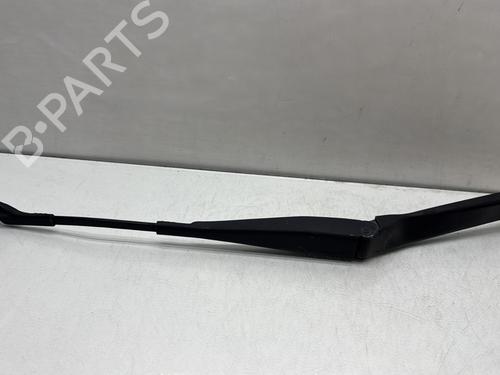 Used Front windshield wiper arm SKODA SUPERB II (3T4) 2.0 TDI (170 hp) 29413545