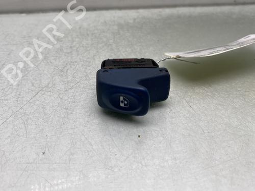 Used Right front window switch RENAULT TWINGO I (C06_) 1.2 (C063, C064) (55 hp) 29841361